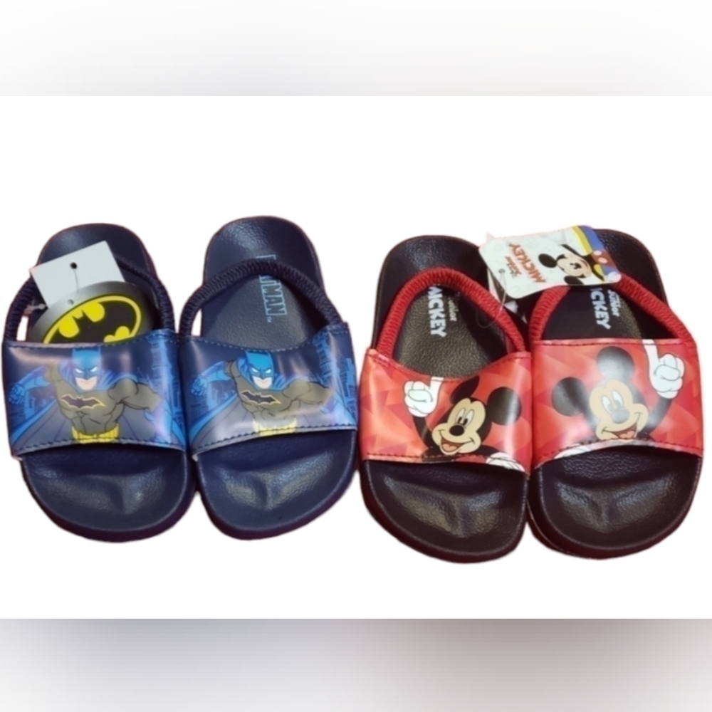 blue batman and red mickey flip flops set size M(7/8)